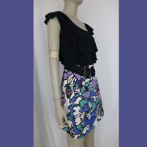 Laundry by Shelli Segal Ruffle and Belted Floral Dress (Stain at Skirt, No Rtns) - Picture 2 of 16